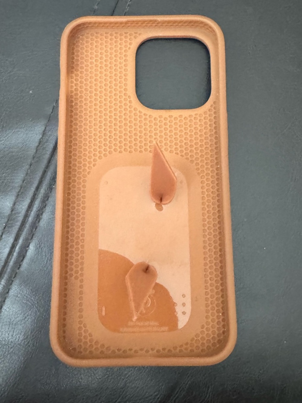 Loopy Case Cow Print iPhone 15 Pro Max - Picture 3 of 4